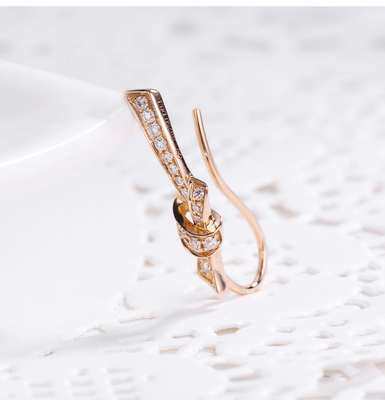 Knot Shaped 18k Rose Gold Diamond Earrings 0.20ct Untuk Hadiah Pertemuan Penyiangan