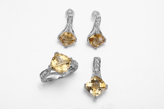 Cincin batu permata bulat yang menakjubkan yang terbuat dari Rhodium Citrine AAA