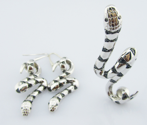 Klasik Perhiasan Perak Sterling Set dengan 18 Inci Bezel Set Link Gelang