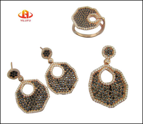 925 Perhiasan Perak Set dengan Custom Logo Bezel Pave Prong Pengaturan dan CZ Batu