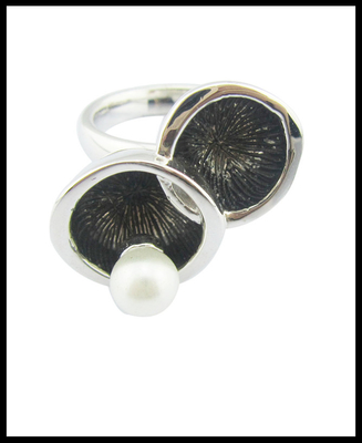 Pearl Round Putih Pearl Style Klasik Perak 925 Perhiasan Set dengan AAA CZ dan Rhodium Plating Sterling Perhiasan Pernikahan