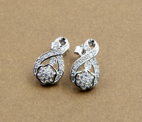 DIY Perhiasan Earrings Perak Sterling CZ Hipoallergenic dengan aksen CZ Drop Earring Stud AAA CZ cute sterling silver