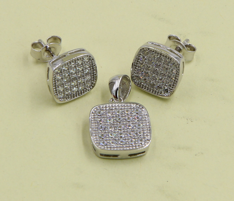 925 Sterling Silver Stud Earrings With Cubic Zirconia Stones Square Earring Stud Unik CZ Tinggi