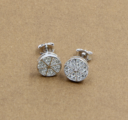 Bentuk Hati Berkilau Keanggunan Hipoallergenik 925 Perak Stud Earrings dengan AAA Kubik Zirconia kecil Studs