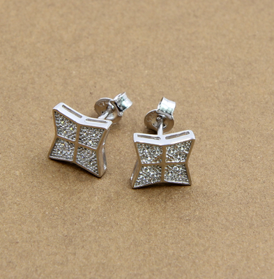 Bentuk Hati Berkilau Keanggunan Hipoallergenik 925 Perak Stud Earrings dengan AAA Kubik Zirconia kecil Studs