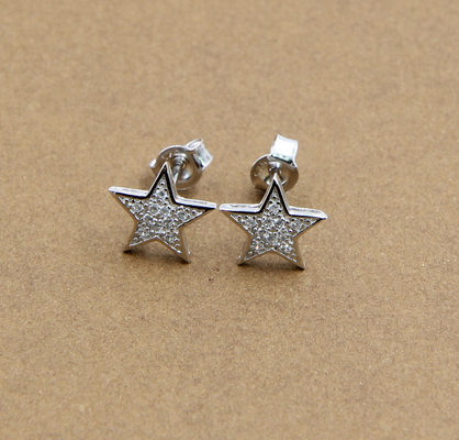 Bentuk Hati Berkilau Keanggunan Hipoallergenik 925 Perak Stud Earrings dengan AAA Kubik Zirconia kecil Studs