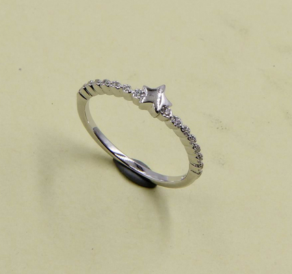 925 Sterling Silver CZ Prong / Pave Setting Unisex Round Stone Rings Dalam 2-3mm Band Sterling Silver Heart Ring