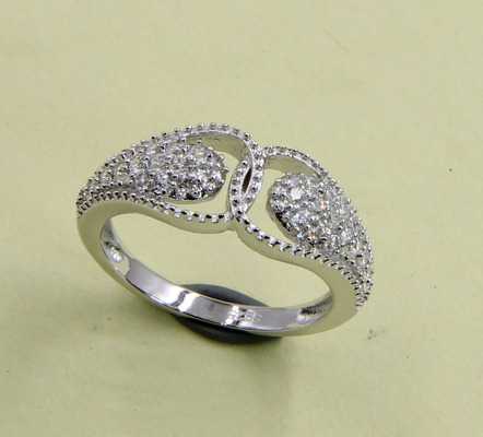 925 Sterling Silver Bands With Cubic Zirconia Batu permata di jantung dan bentuk oval Sterling Silver Cubic Zirconia Rings