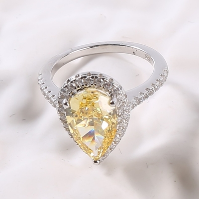 Radiant Cutting Pear Berbentuk 2.6g 925 Silver CZ Rings Sterling Silver Diamond Ring